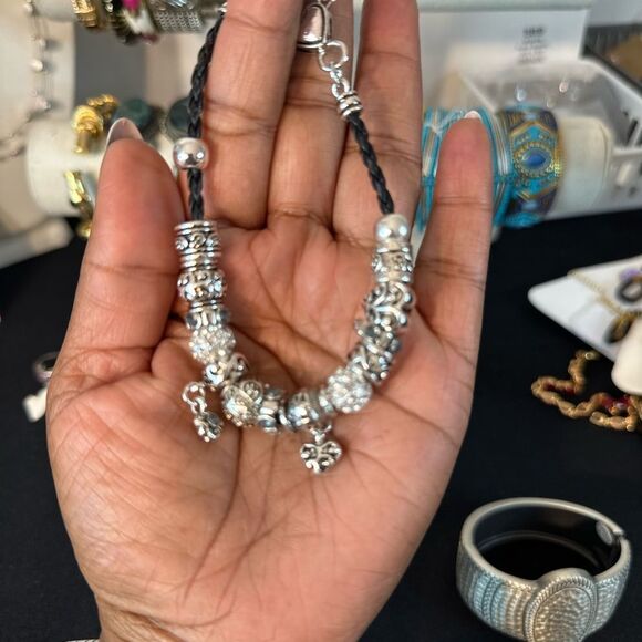 DENKAYS CHARMED BRACLET BANGLES - Picture 8 of 16